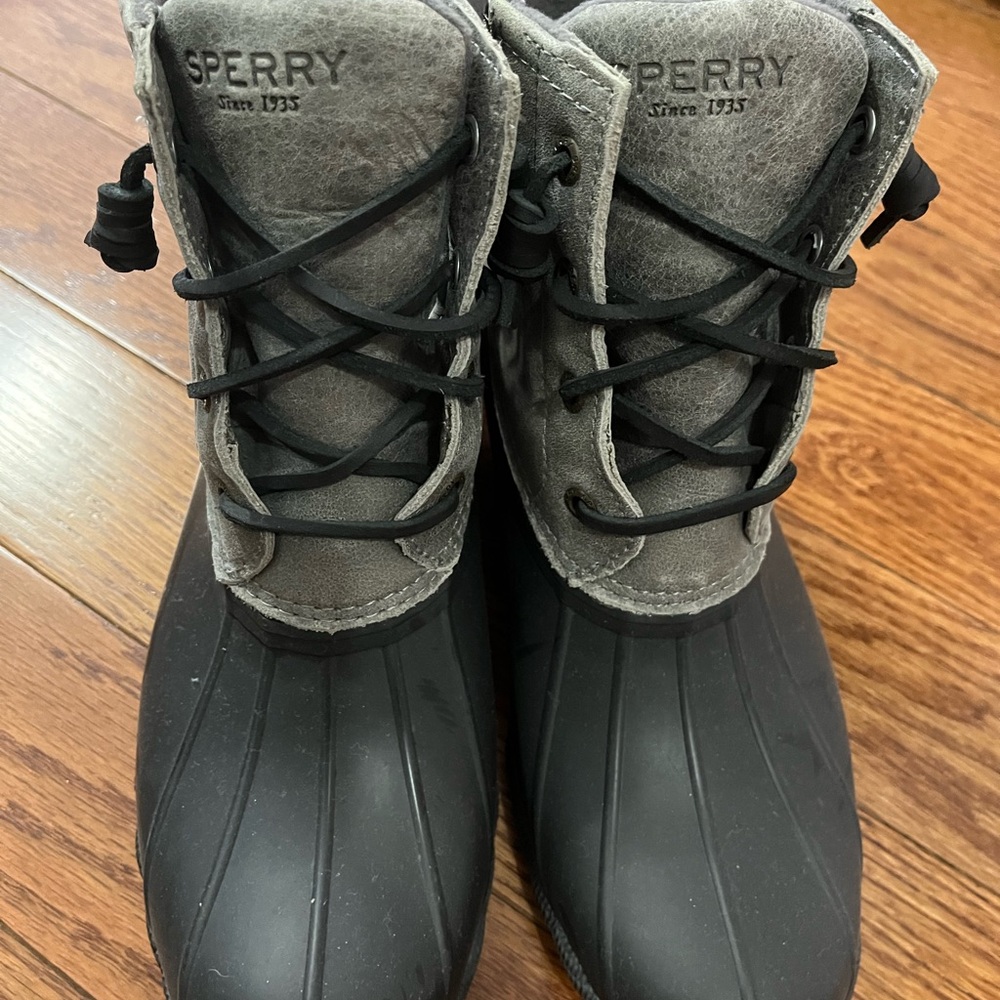 Sperry Black Rubber Sole Boots